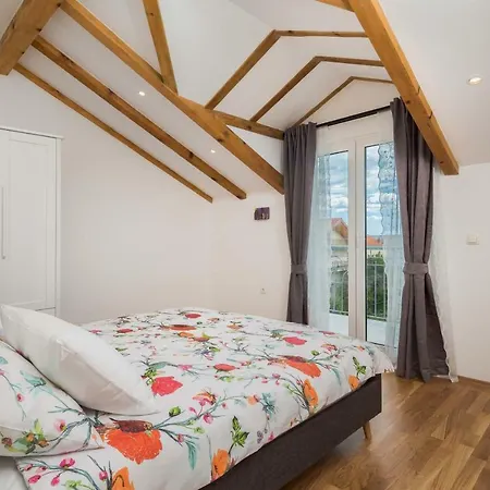 Otium Apartmán Kaštela